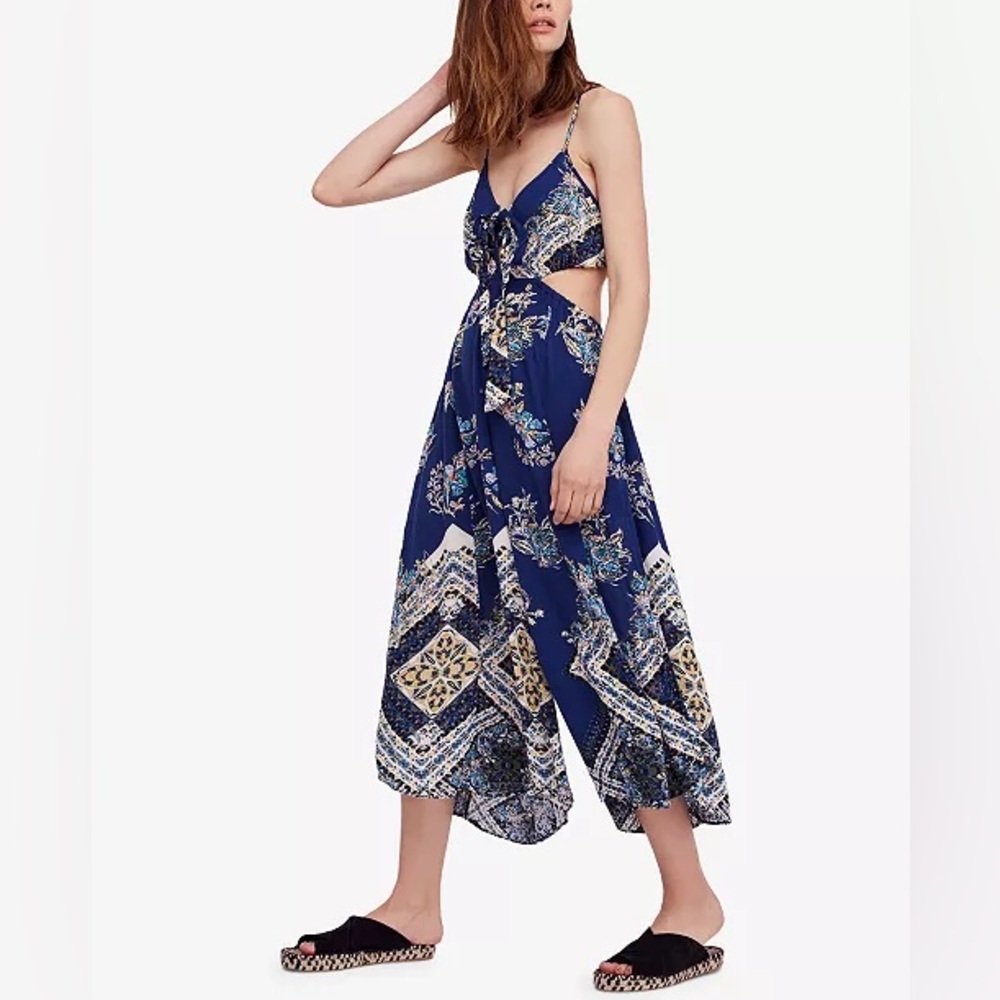 Free People Bella Navy Blue Print Tie-Front Cutout Jumpsuit size xs